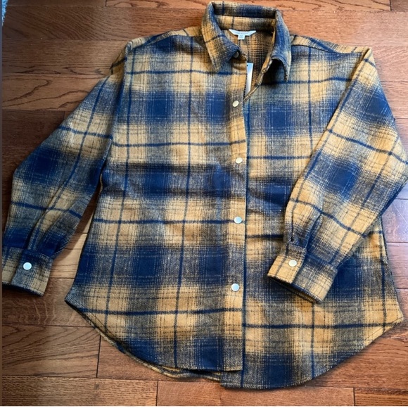 Sofia Plaid Flannel Shacket - Steve Madden - Medium - Picture 2 of 8